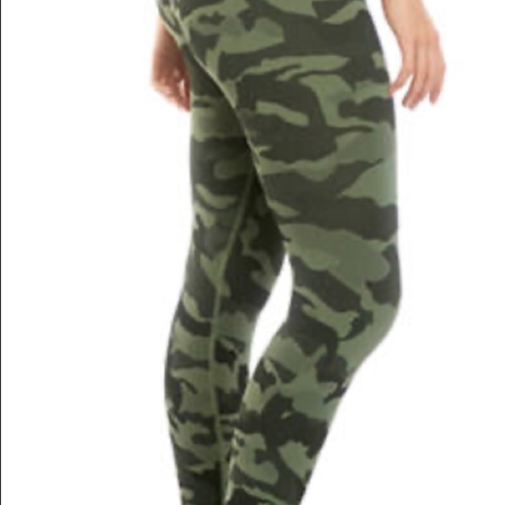 Good Karma SET camo set Green NWT - Picture 7 of 8